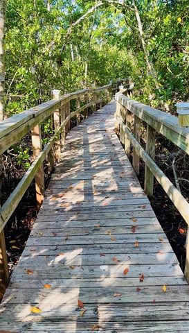 848 EVERGREEN WAY, Longboat Key, FL 34228