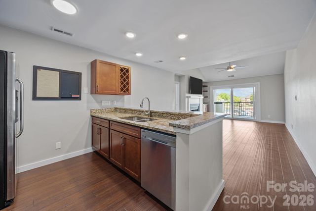 18749 Vineyard Point Lane, Cornelius, NC 28031