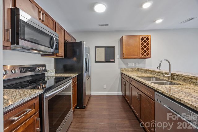 18749 Vineyard Point Lane, Cornelius, NC 28031
