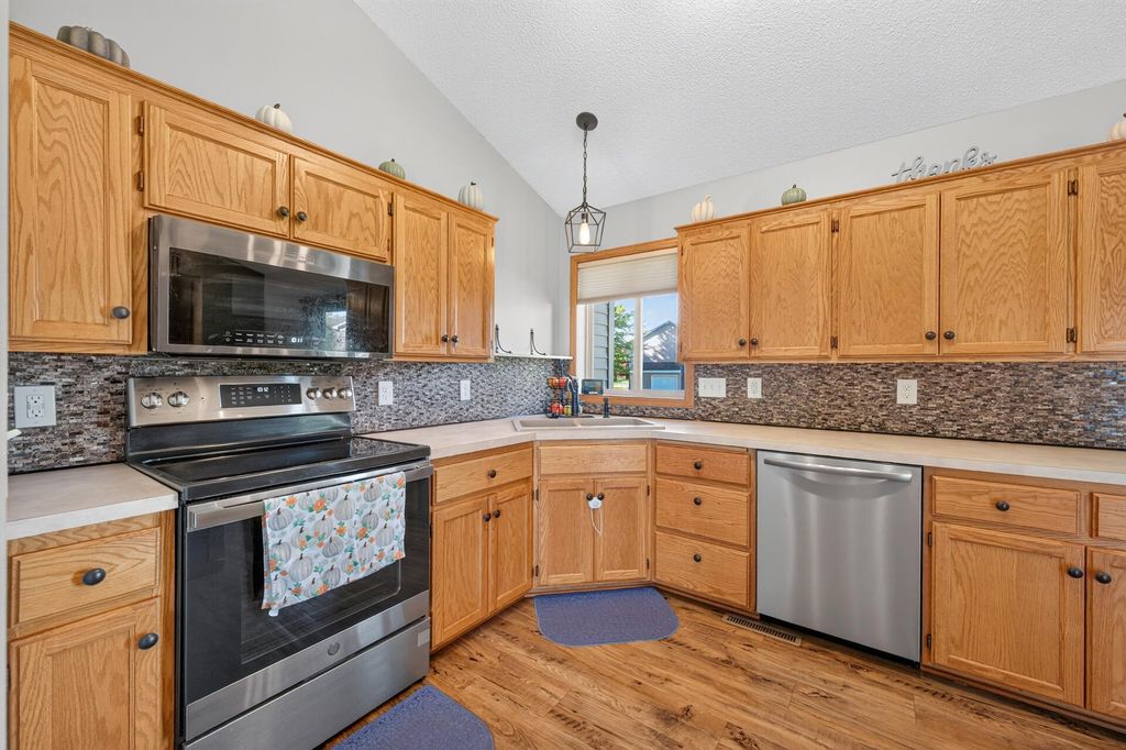 3765 Woodside Drive, Monticello, MN 55362 — photo 3