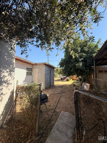 1001 Wilson Avenue, Bakersfield, CA 93308