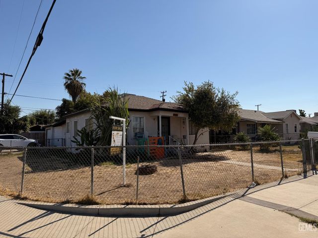 1001 Wilson Avenue, Bakersfield, CA 93308