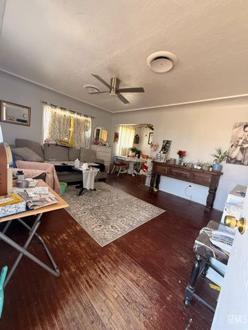 1001 Wilson Avenue, Bakersfield, CA 93308