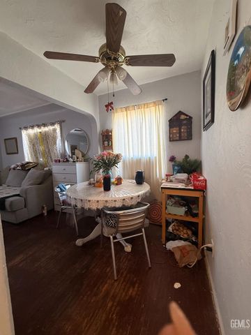 1001 Wilson Avenue, Bakersfield, CA 93308