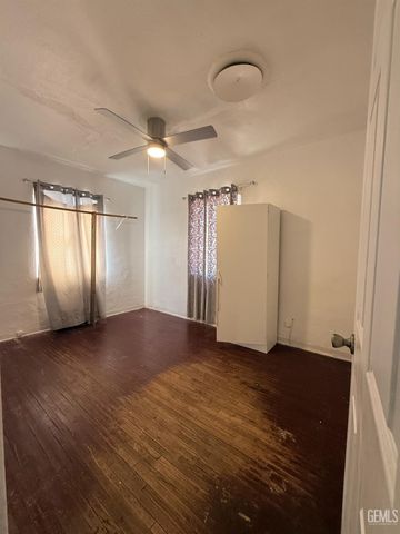 1001 Wilson Avenue, Bakersfield, CA 93308
