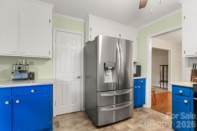 9118 Windjammer Drive, Tega Cay, SC 29708