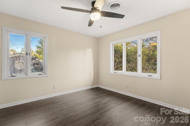 9118 Windjammer Drive, Tega Cay, SC 29708