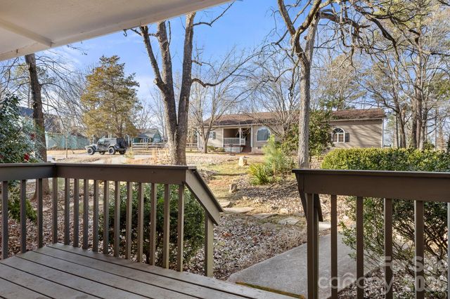 9118 Windjammer Drive, Tega Cay, SC 29708