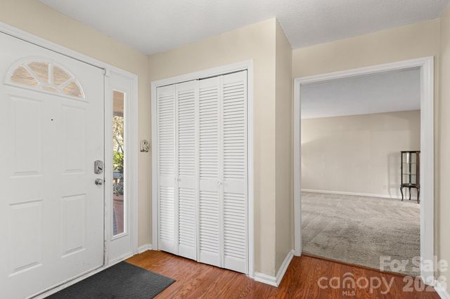 9118 Windjammer Drive, Tega Cay, SC 29708