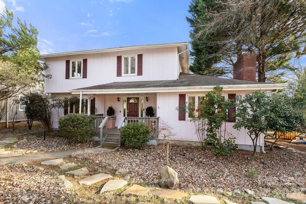 9118 Windjammer Drive, Tega Cay, SC 29708