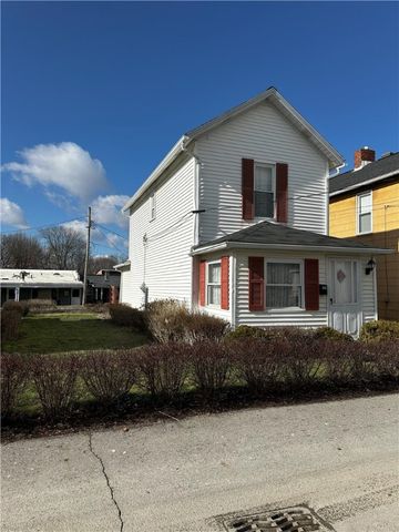 222,223 Keystone Way, Ellwood City, PA 16117