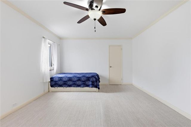 310 W 49 Street 101, Kansas City, MO 64112