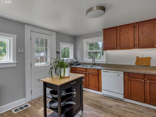 1620 15TH St, Oregon City, OR 97045