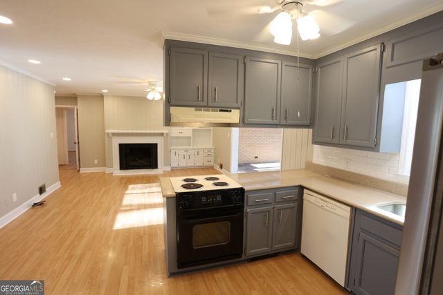 907 Mayes Way, Manchester, GA 31816