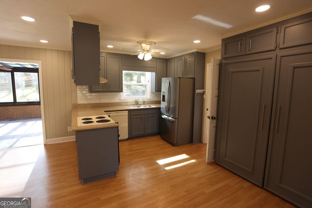 907 Mayes Way, Manchester, GA 31816