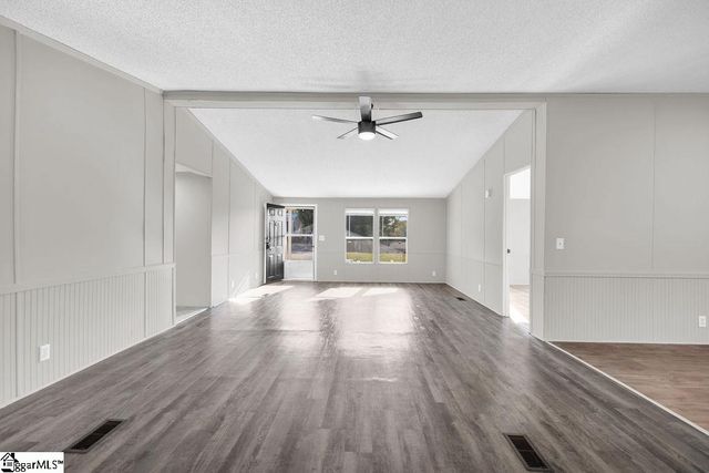 4 Riverbreeze Road, Greenville, SC 29611