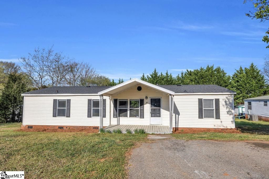 4 Riverbreeze Road, Greenville, SC 29611