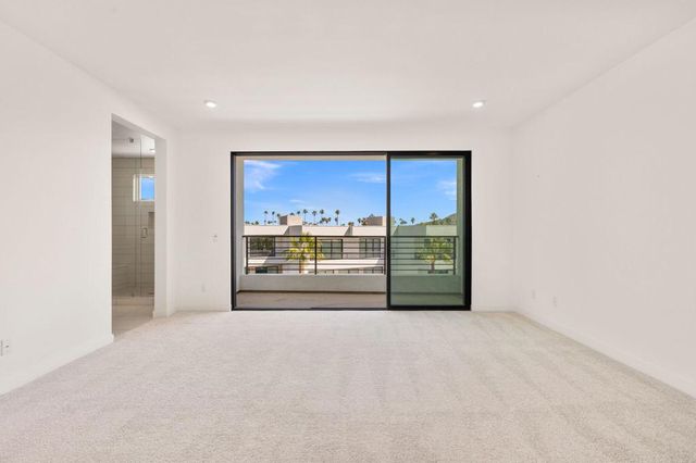 928 Galaxy Drive, Palm Springs, CA 92264