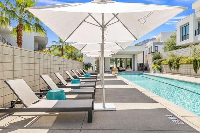 928 Galaxy Drive, Palm Springs, CA 92264