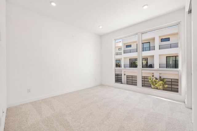 928 Galaxy Drive, Palm Springs, CA 92264