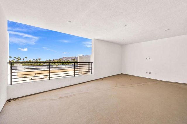 928 Galaxy Drive, Palm Springs, CA 92264