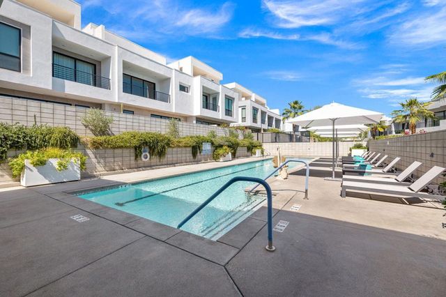 928 Galaxy Drive, Palm Springs, CA 92264