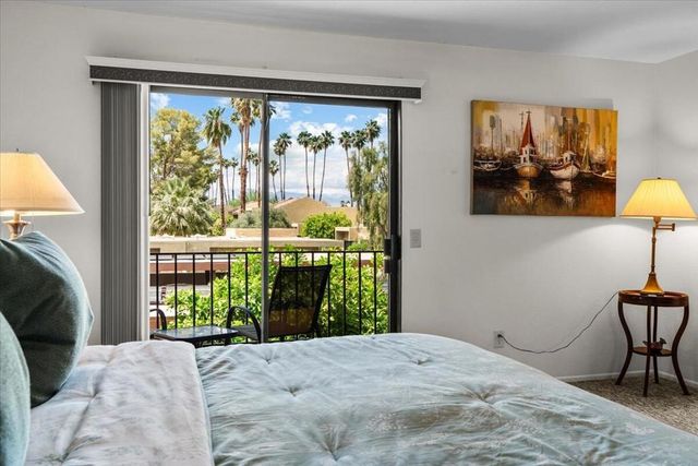 5794 Los Coyotes Drive, Palm Springs, CA 92264