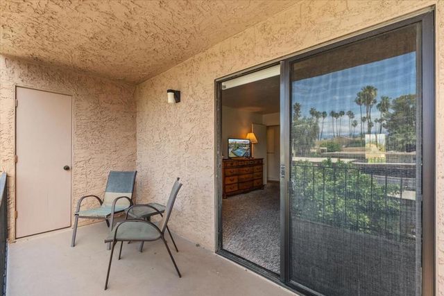 5794 Los Coyotes Drive, Palm Springs, CA 92264