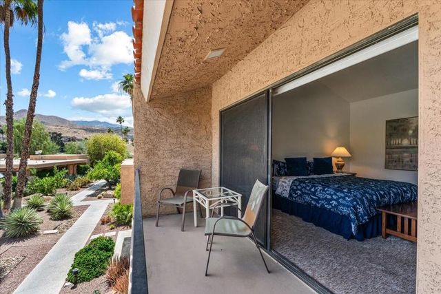 5794 Los Coyotes Drive, Palm Springs, CA 92264