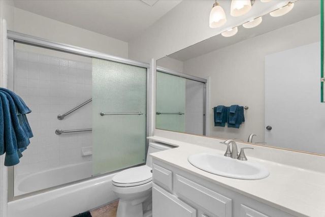 5794 Los Coyotes Drive, Palm Springs, CA 92264