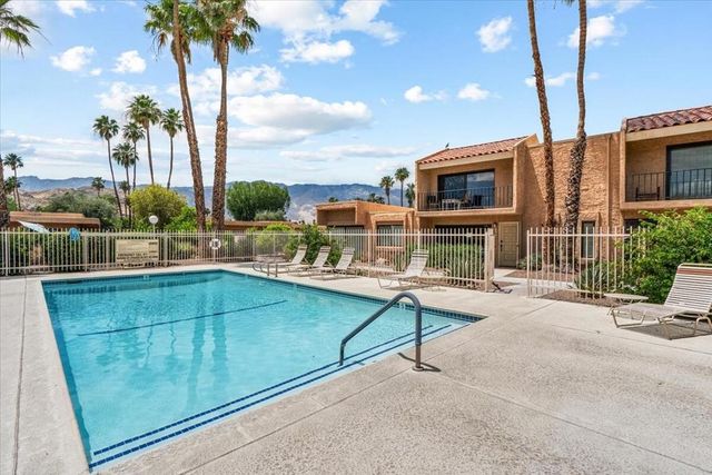 5794 Los Coyotes Drive, Palm Springs, CA 92264