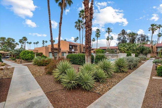 5794 Los Coyotes Drive, Palm Springs, CA 92264