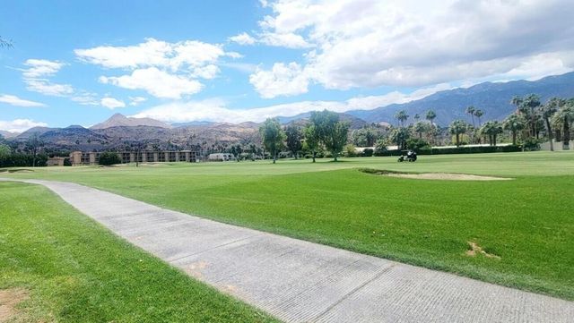 5794 Los Coyotes Drive, Palm Springs, CA 92264