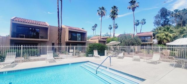 5794 Los Coyotes Drive, Palm Springs, CA 92264