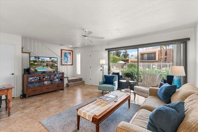 5794 Los Coyotes Drive, Palm Springs, CA 92264
