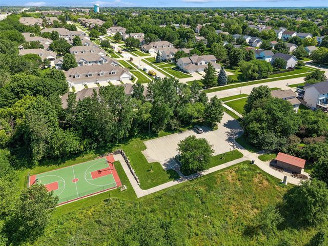 1400 S 52nd Street 44, West Des Moines, IA 50265