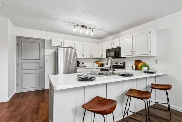 1400 S 52nd Street 44, West Des Moines, IA 50265