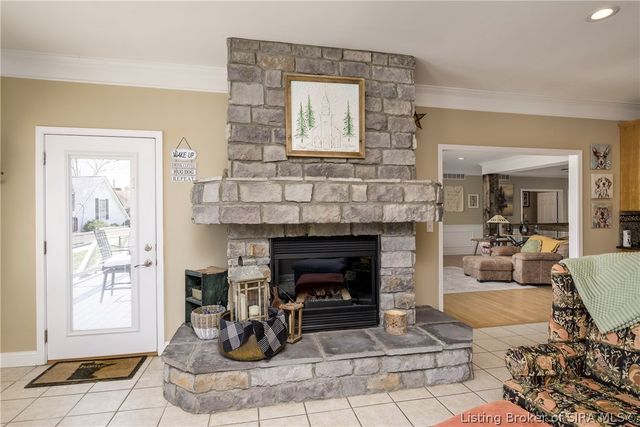 2011 Southern Hills Drive, Borden, IN 47106
