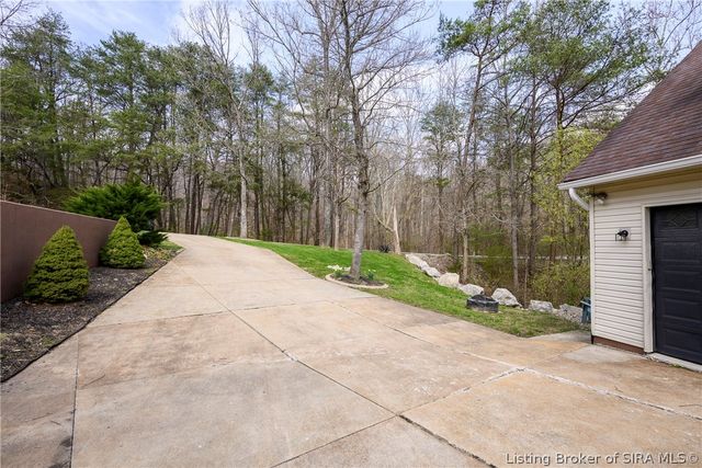 2011 Southern Hills Drive, Borden, IN 47106