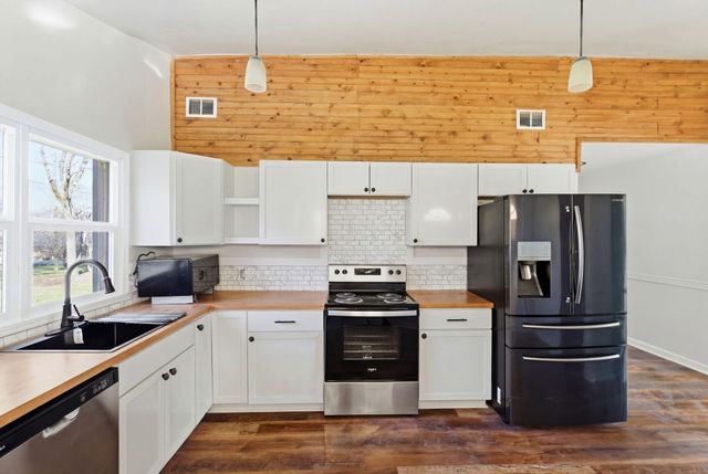 2919 Scaffold Cane Road, Berea, KY 40403