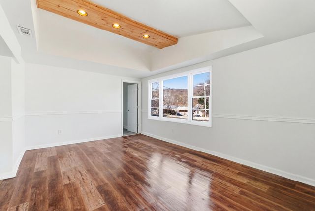 2919 Scaffold Cane Road, Berea, KY 40403