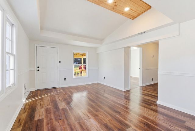 2919 Scaffold Cane Road, Berea, KY 40403