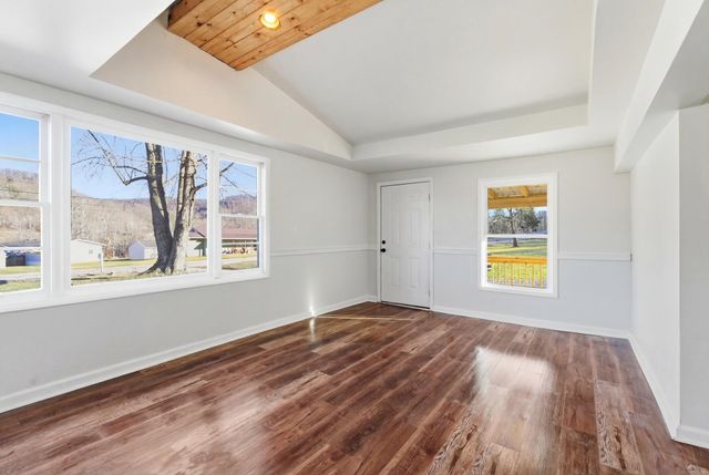 2919 Scaffold Cane Road, Berea, KY 40403