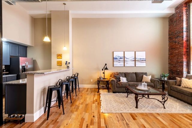 300 Canal Street 1-507, Lawrence, MA 01840