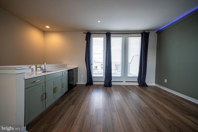 14304 BECKETT GLEN CIR, Chantilly, VA 20151