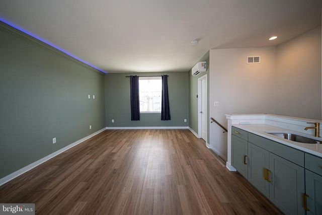 14304 BECKETT GLEN CIR, Chantilly, VA 20151