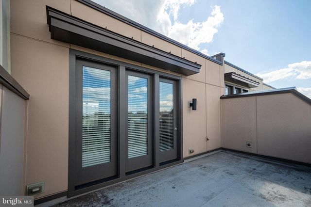 14304 BECKETT GLEN CIR, Chantilly, VA 20151