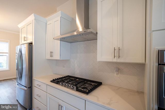 14304 BECKETT GLEN CIR, Chantilly, VA 20151