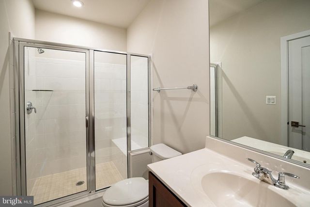 14304 BECKETT GLEN CIR, Chantilly, VA 20151
