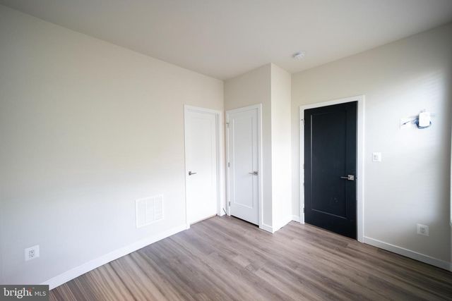 14304 BECKETT GLEN CIR, Chantilly, VA 20151